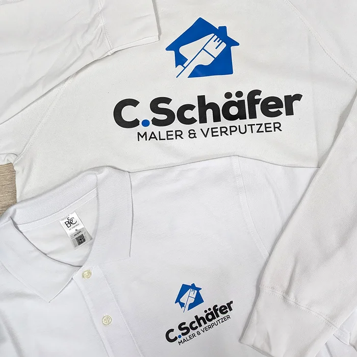 Bedruckte weiße Polo-Shirts mit dem Logo C. Schäfer von Lamasuli Schweinfurt