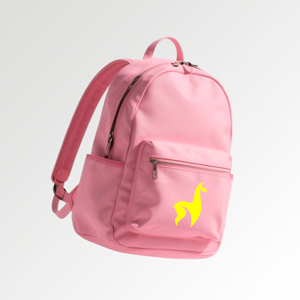 zu sehen ist ein pinkter Rucksack mit dem gelben Logo von Lamasuli vorne drauf personalisiert